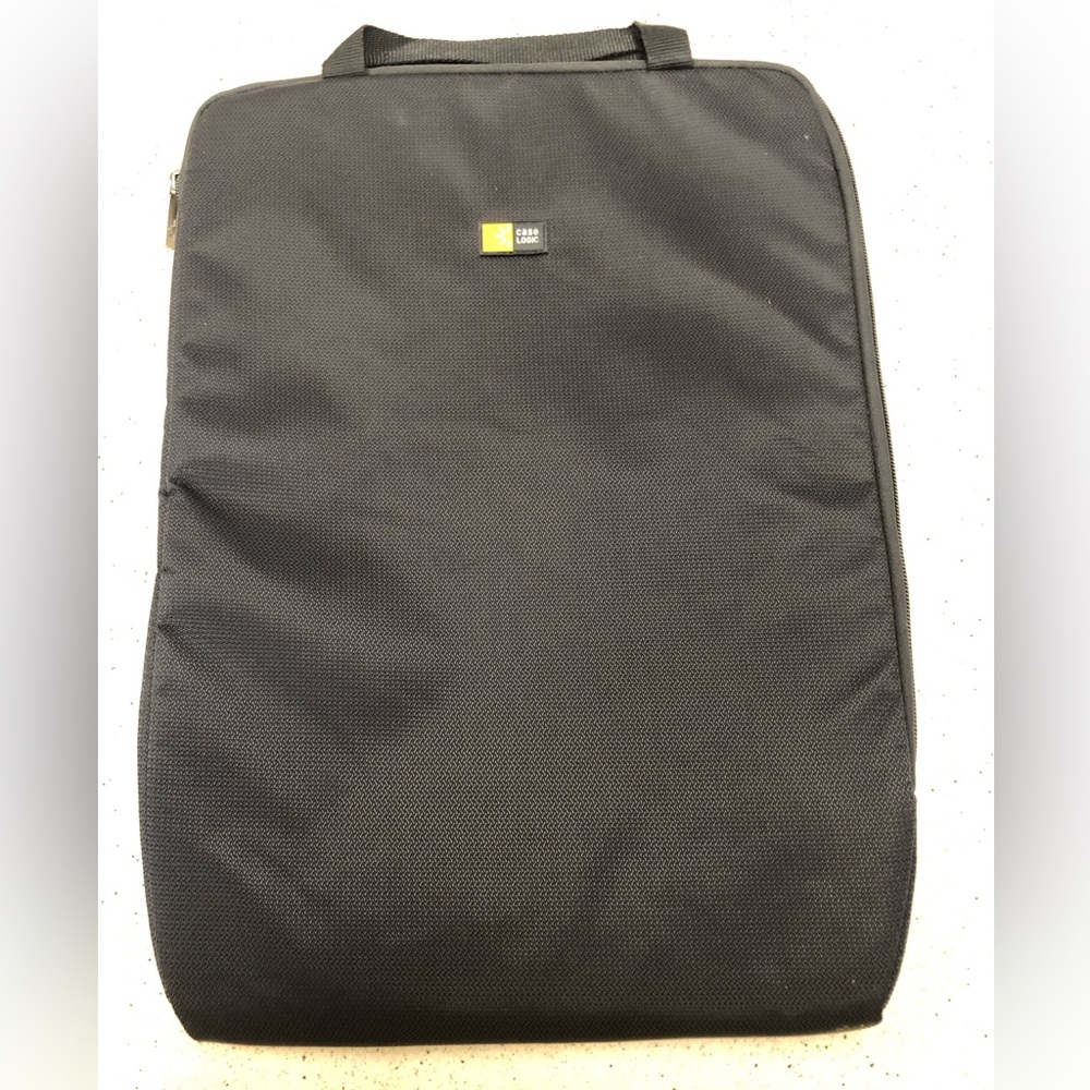 17” x 12” Laptop Case Logic Sleeve Case, Bag with Handle, Black